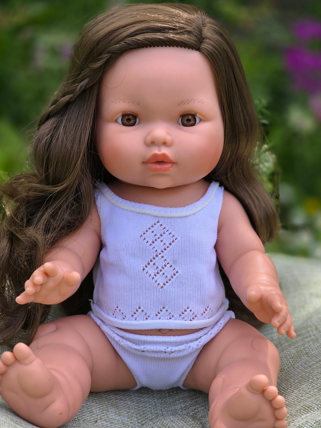 Mini Colettos, Alaska (Brunette with Brown Eyes)
