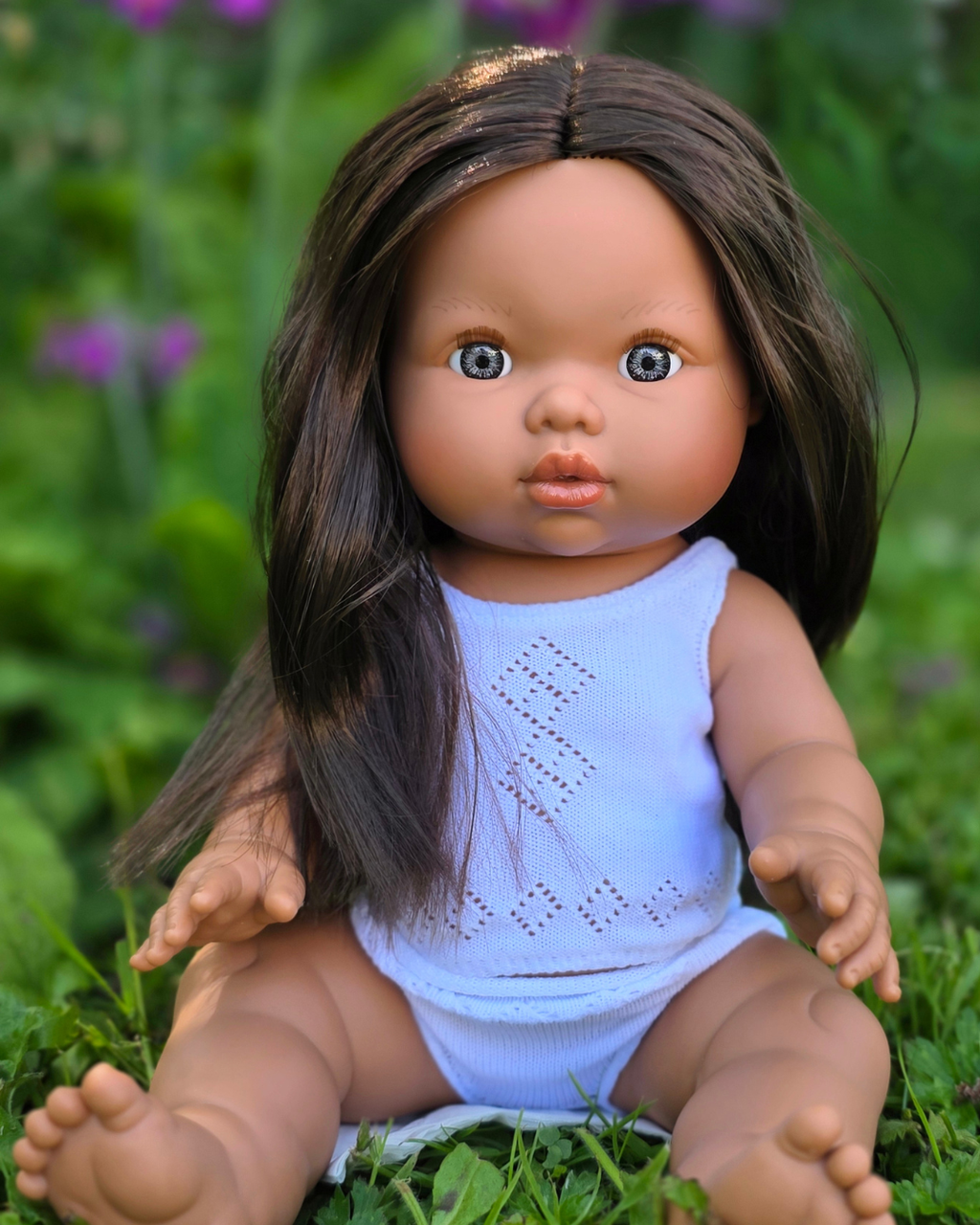 Mini Colettos, Isabel (Hispanic Girl, Brown Straight Hair and Blue Eyes)