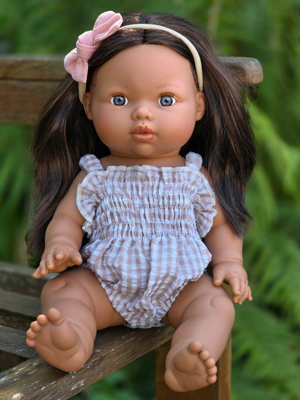 Mini Colettos, Isabel (Hispanic Girl, Brown Straight Hair and Blue Eyes)