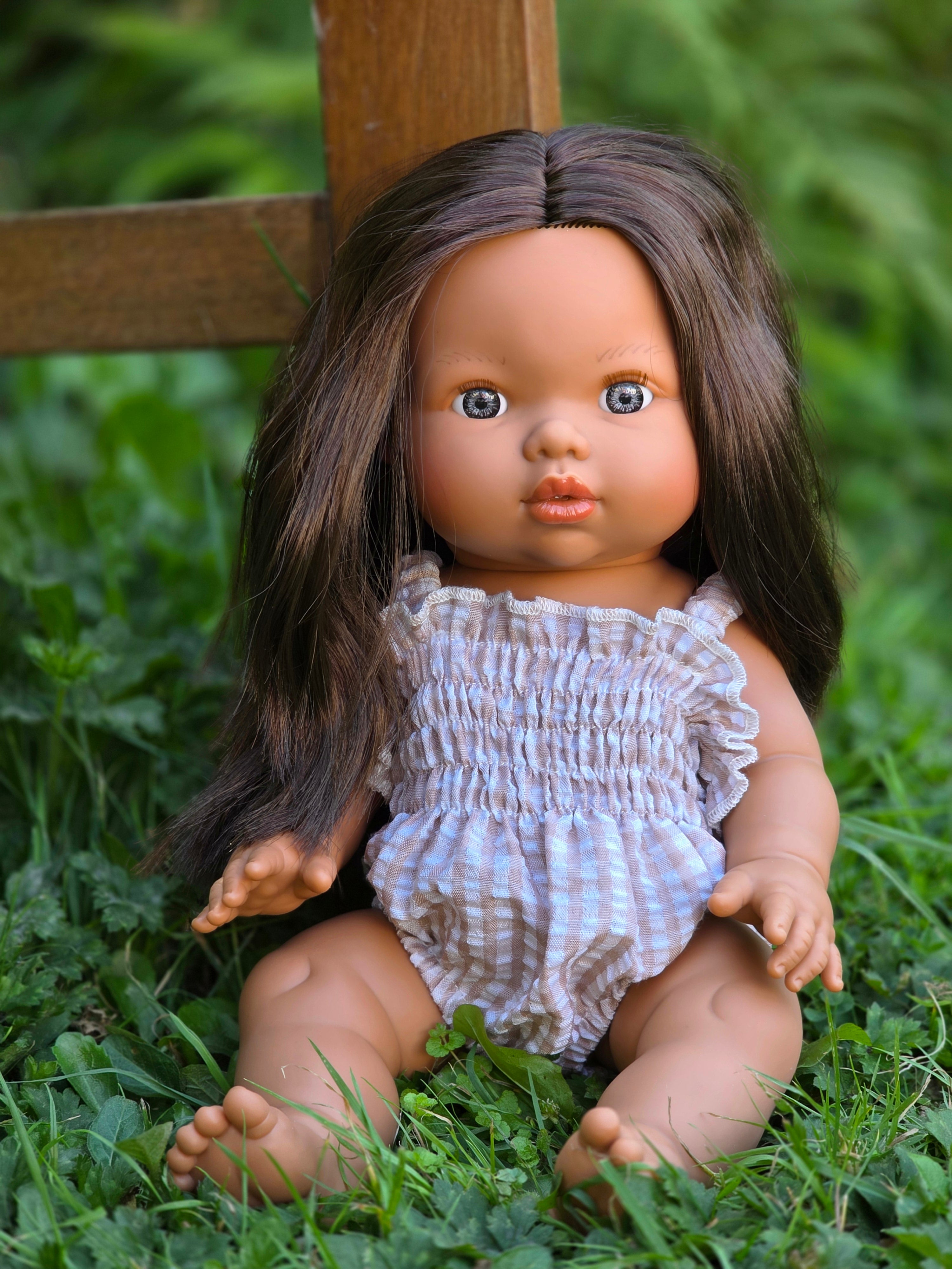 Mini Colettos, Isabel (Hispanic Girl, Brown Straight Hair and Blue Eyes)