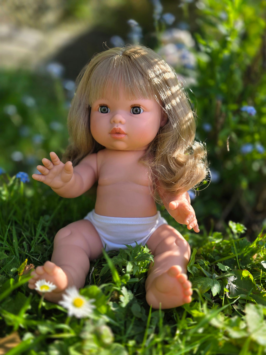 Mini Colettos, Kate (Blonde Hair Girl Doll with Blue Eyes)