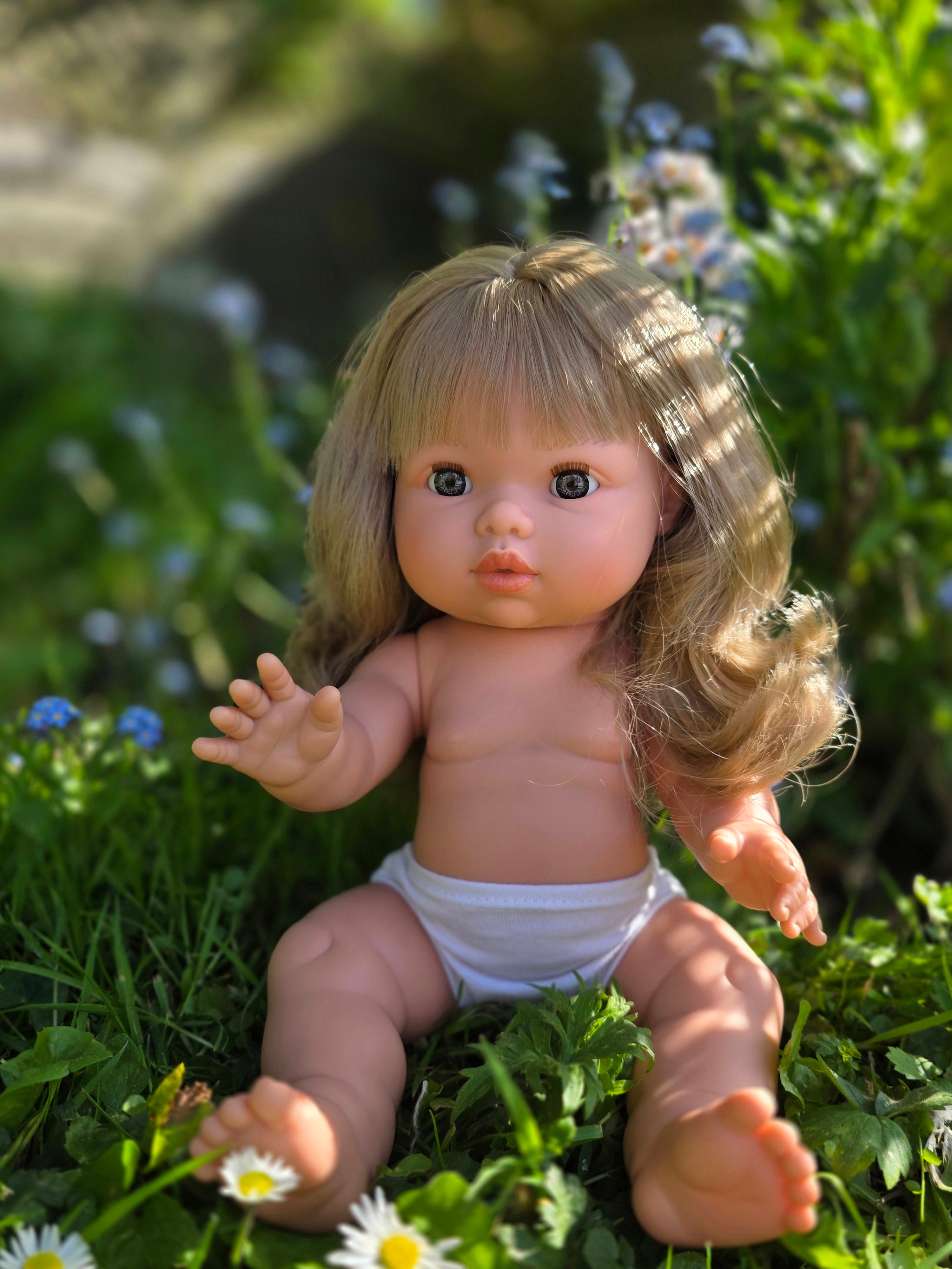 Mini Colettos, Kate (Blonde Hair Girl Doll with Blue Eyes)