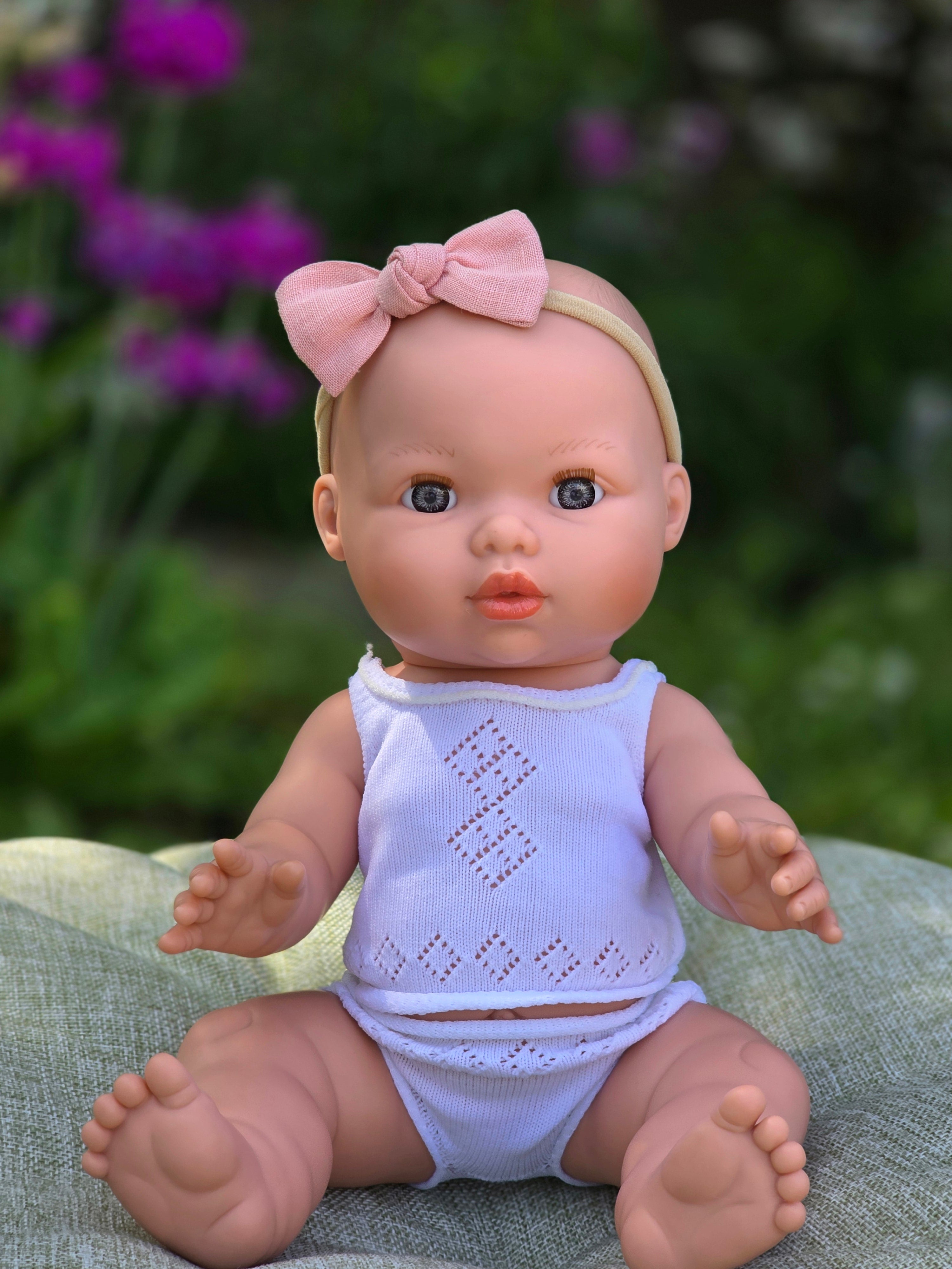 Mini Colettos, Mila (Baby Girl, without Hair and Blue Eyes)
