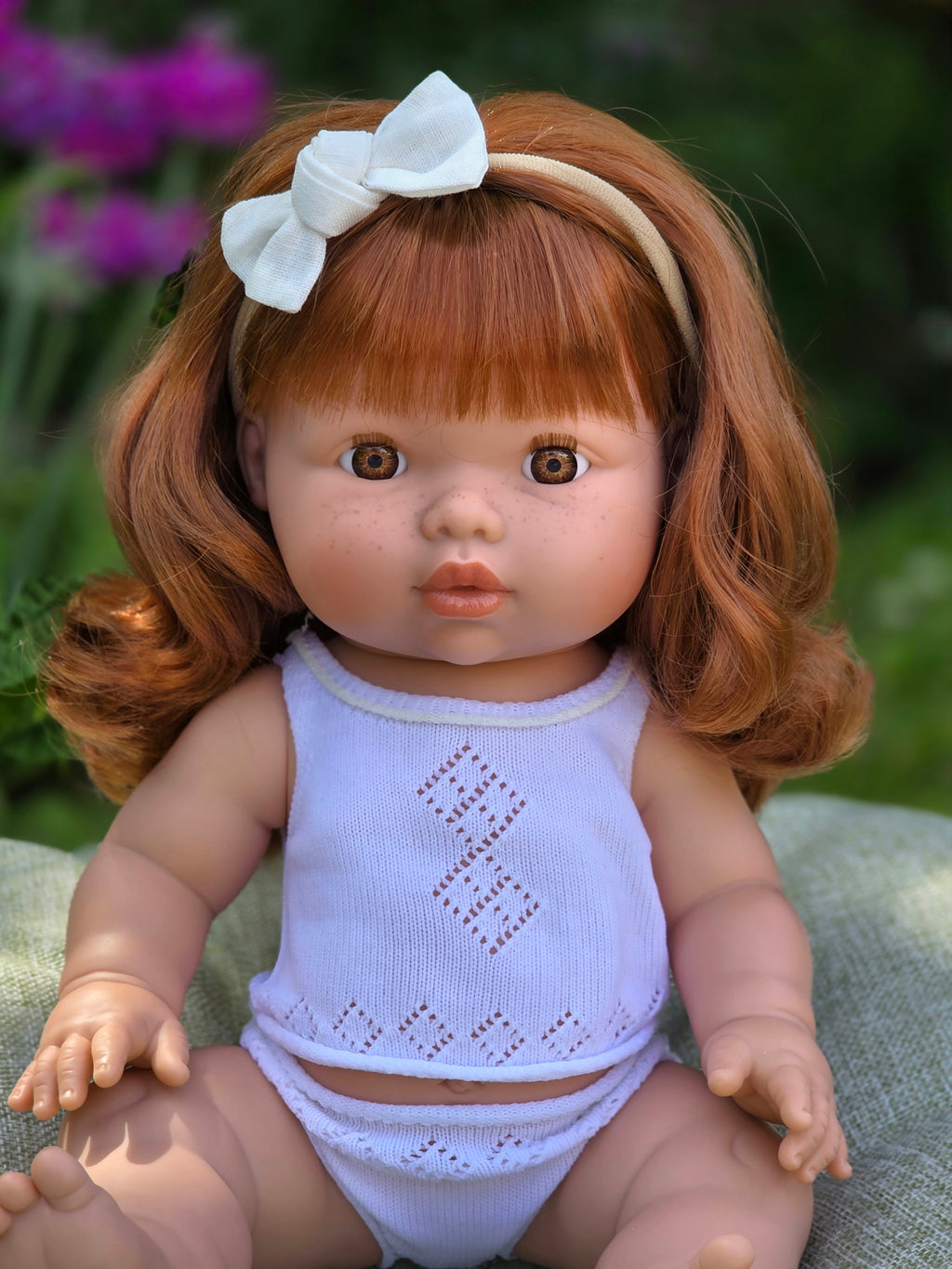Mini Colettos, Sophia (Redhead Girl with Brown Eyes)