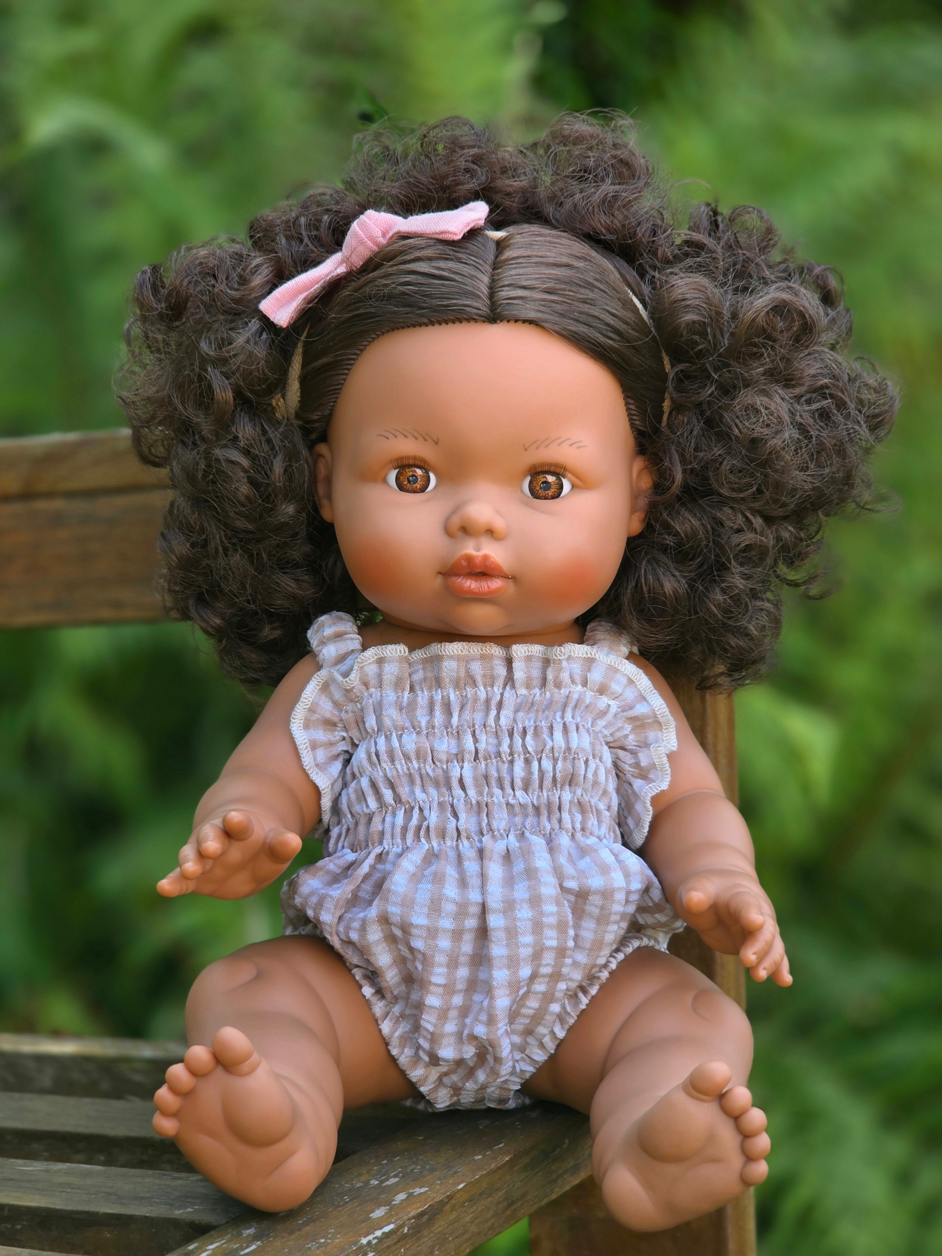 Mini Colettos, Zaara (Hispanic Girl, Brown Curly Hair and Brown Eyes)